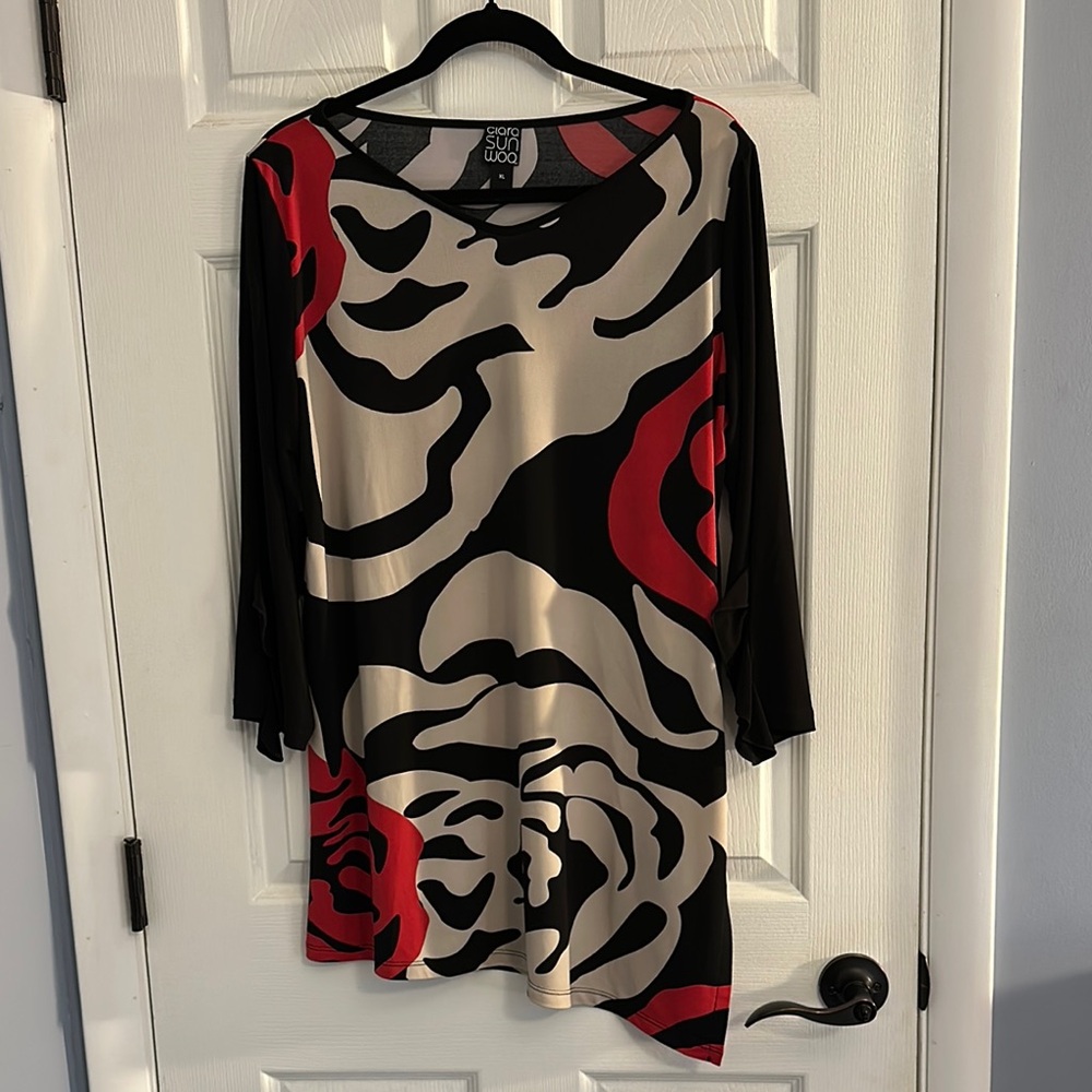 CLARA SUNWOO Black and Red Abstract Tunic